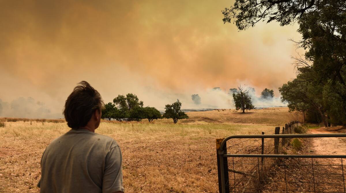 Scenes from around the North East as a bushfire "spreading rapidly" burns at least 2500 acres.