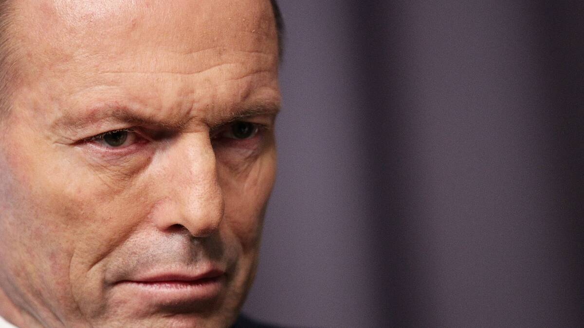 VIDEO: Tony Abbot arrives to open Spirit of Anzac exhibition