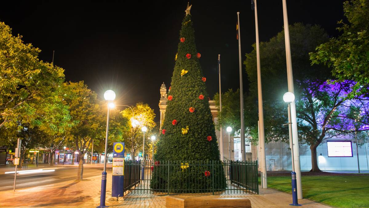 'TIS THE SEASON: Christmas decoration across Albury, Wodonga and Bright.