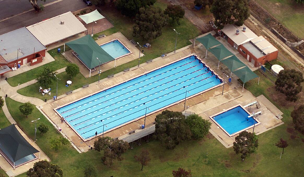 The Lavington Swim Centre which is home to the Albury Diving Club.