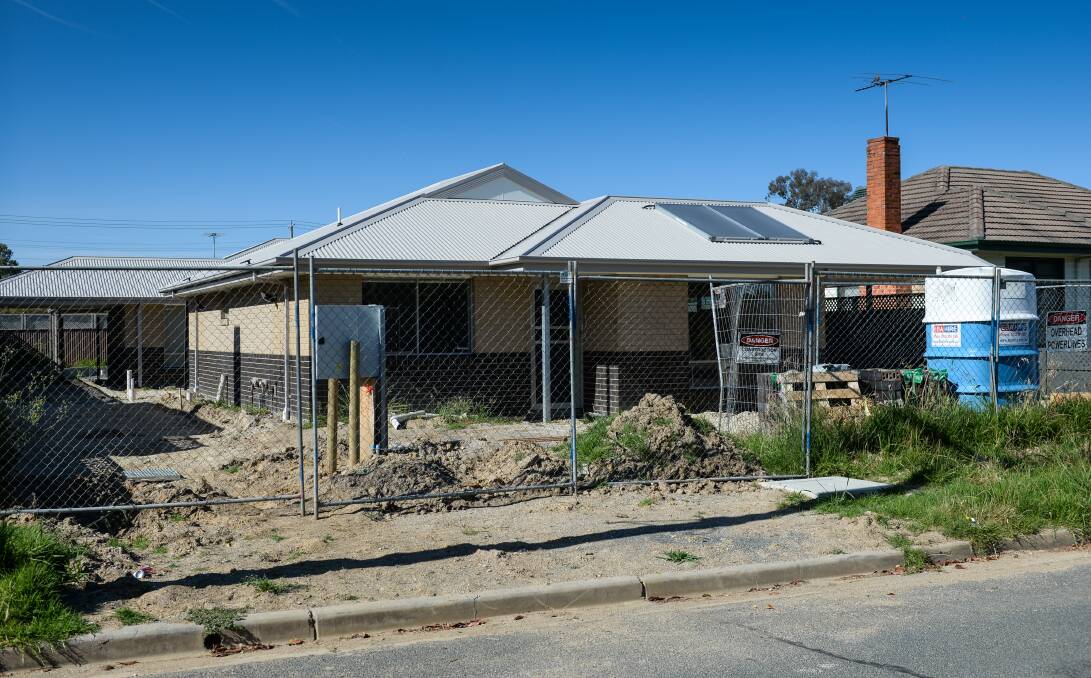 No movement: The incomplete units in Martin Street, Wodonga, which were to be constructed by Magi-Build. 