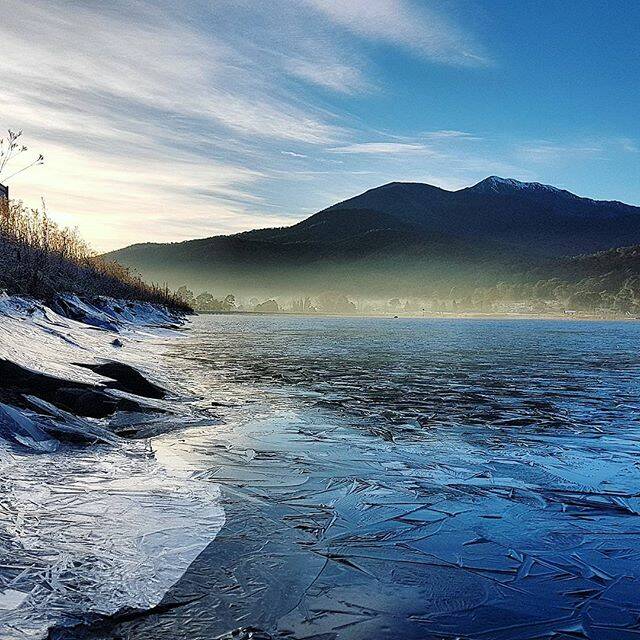 You know its a #cold morning in the #MtBeauty when the pondage starts freezing over. Today's Instagram #picoftheday by @hockster111
