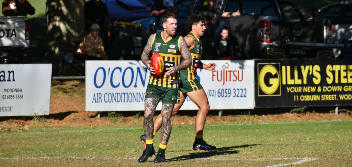 Collingwood champion Dane Swan played a one-match for Tallangatta against Rutherglen on Saturday. Pictures by Jason Brock