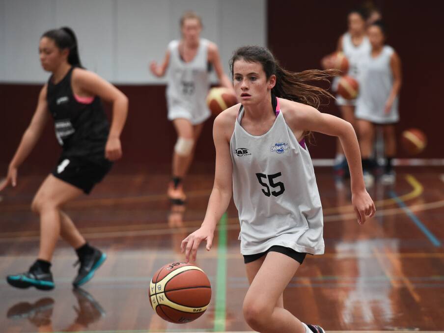SPEEDSTER: Breeje Schuler trains with her fellow New Zealand under 16 girls' basketball teammates ahead of the Australian Country Junior Basketball Cup.
