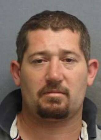 Steven Lounder, 40, is wanted by Albury police. Picture by NSW police