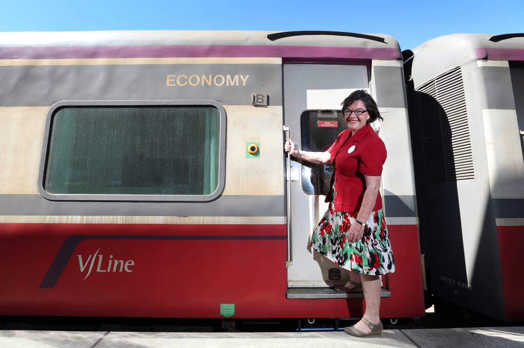 Indi MP Cathy McGowan boards a V/Line train in 2015.