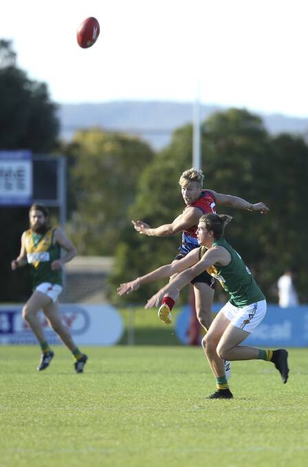 CLASS ACT: Steve Joliffe showcased his versatility against the Hoppers, kicking a goal and playing everywhere from half-back to the forward line. Picture: ELENOR TEDENBORG