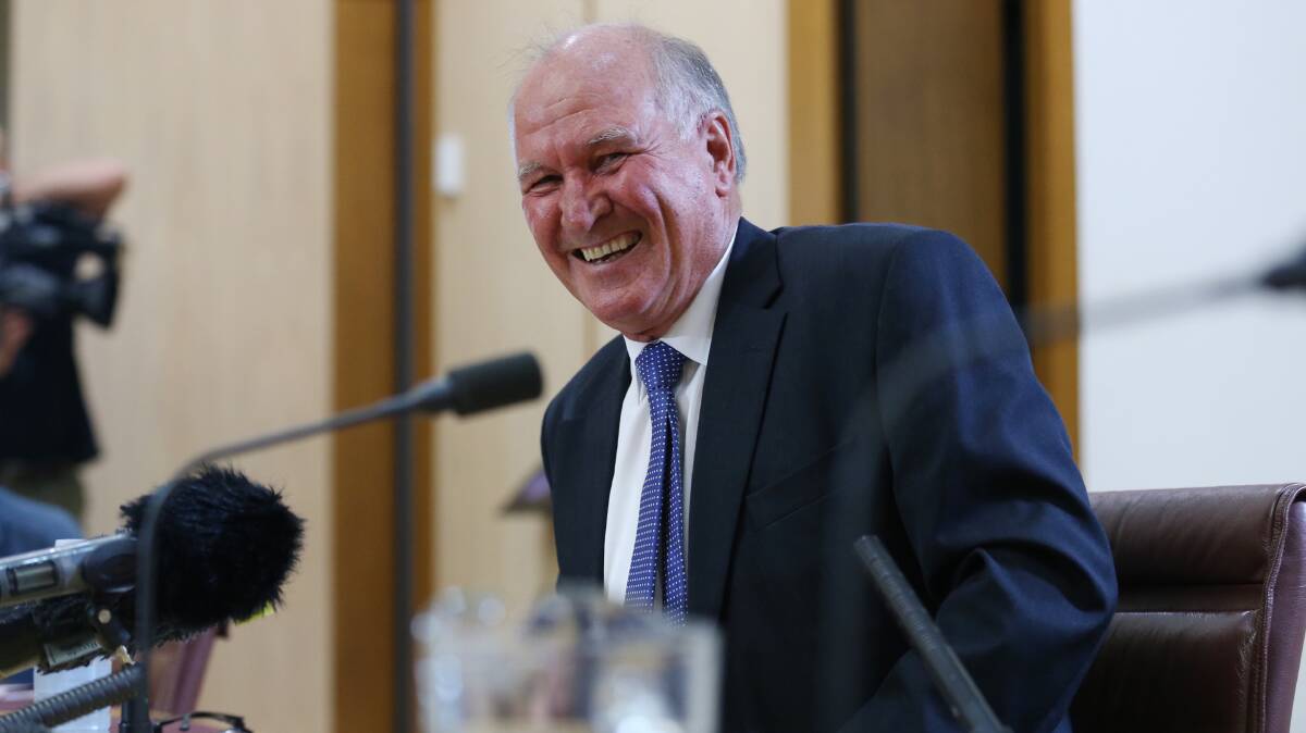 Former independent MP Tony Windsor says Indi's major population centres of Wodonga, Wangaratta and Benalla will be left behind without the best NBN technology.