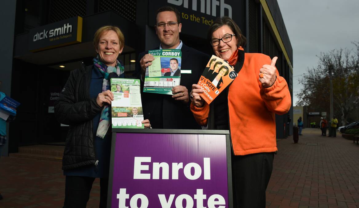 CHASING VOTES: Indi candidates Jenny O'Connor, Marty Corboy and Cathy McGowan were at the Wangaratta pre-poll centre on Tuesday. Picture: MARK JESSER