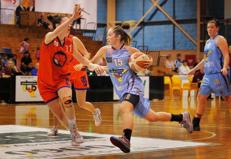 Bandits’ Carly McRae drives her team into attack in their shock win at the weekend.