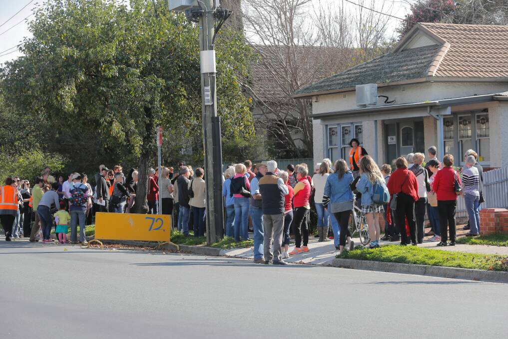 Albury Right to Privacy believes the only way forward for an exclusion zone around the Englehardt Street Clinic is with state zones.
