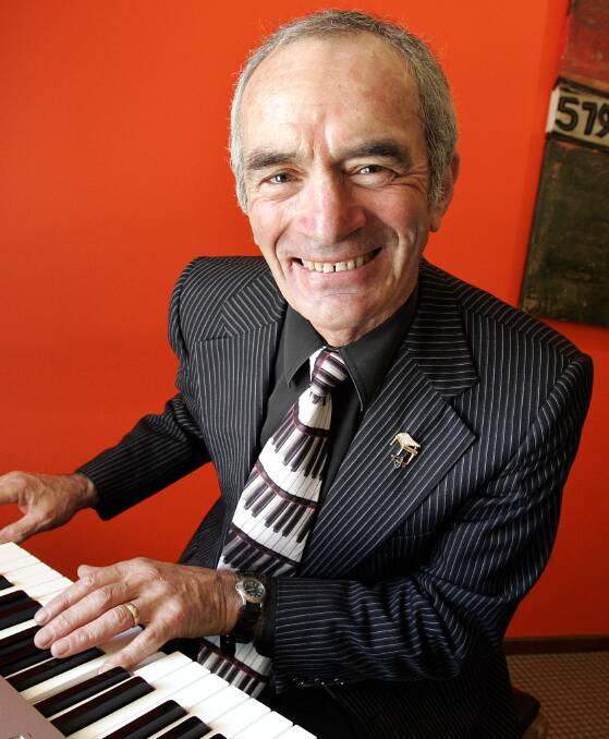 SMOOTH SOUNDS: Pianist Tony Lukav provides the perfect music backdrop for diners at Albury's Electra Cafe from 6pm on Saturday, October 18. Picture: KYLIE ESLER