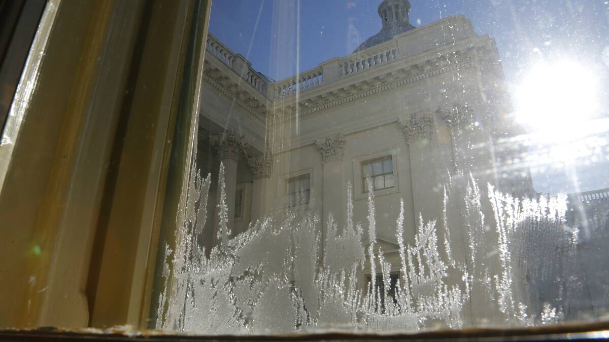 Ice crystals form on a window at the U.S. Capitol in Washington, January 7, 2014. Photo: REUTERS/Jonathan Ernst.