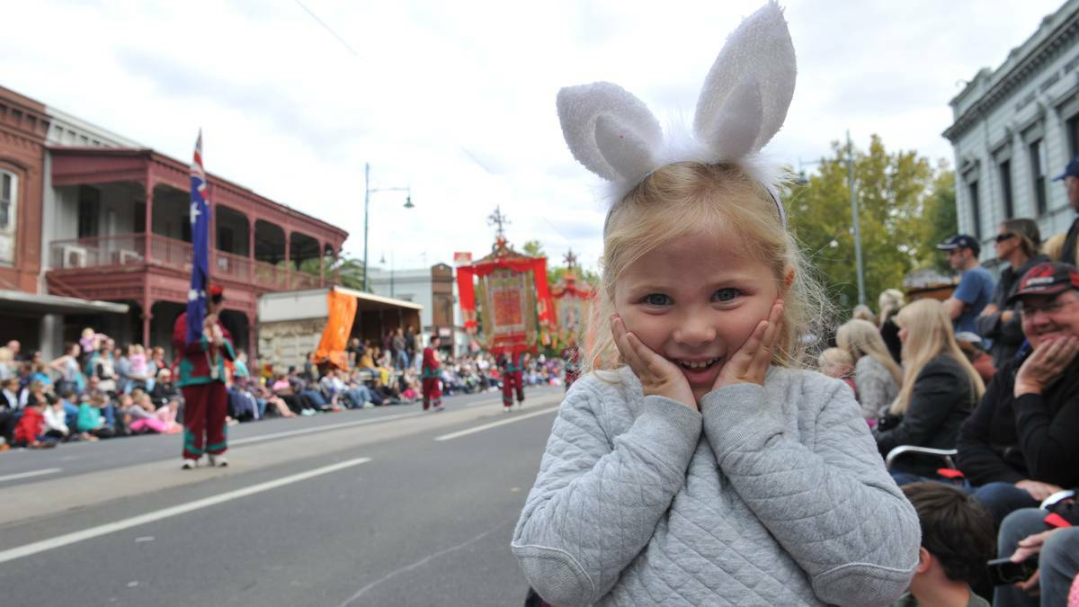 BENDIGO: Putting on her Easter Parade face, along with a cut costume, was Anabel Briggs. Photo: LIZ FLEMING, Bendigo Advertiser.