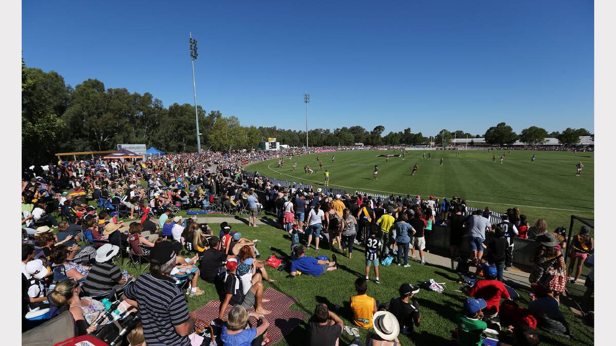 A sell-out crowd showed up at the Norm Minns Oval, Wangaratta.