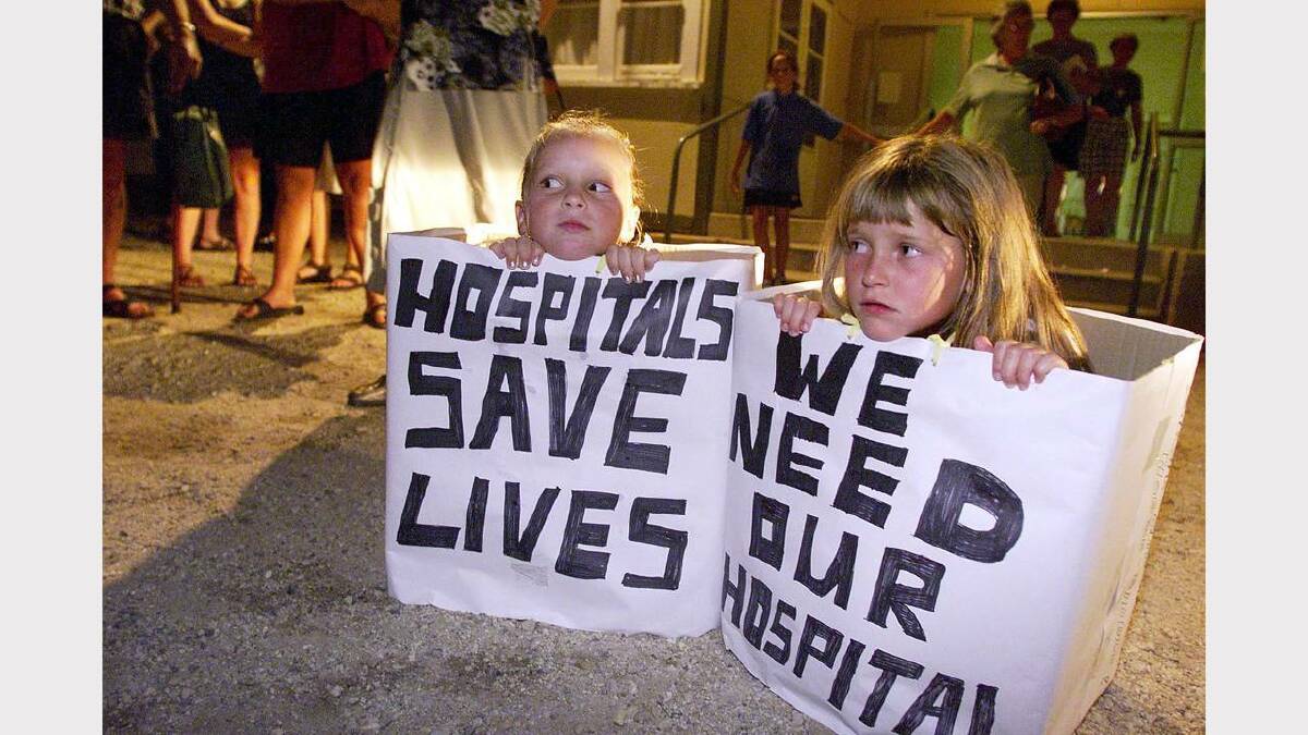 Chiltern Hospital public rally. Jackie Bennett (6yrs) & Jessica Bennetts (6yrs) from Chiltern. Picture: CHRIS McCORMACK