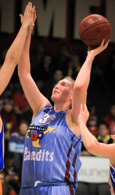 With 14 points and seven rebounds, Bandits import Ali Bouman did well against Nunawading Spectres.