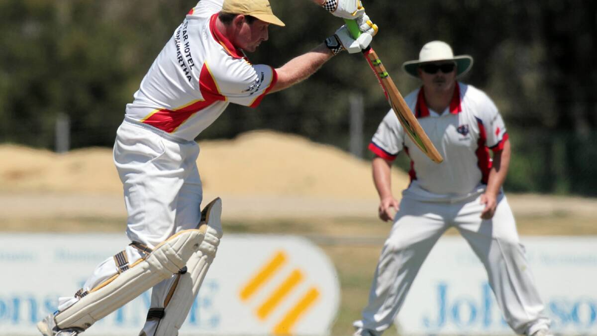 Craig Scammell batting for Barnawartha-Chiltern Miners. Picture: KYLIE ESLER