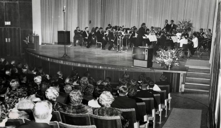 1960s photo of the Albury War Memorial Civic Theatre. Now called the Albury Entertainment Centre.