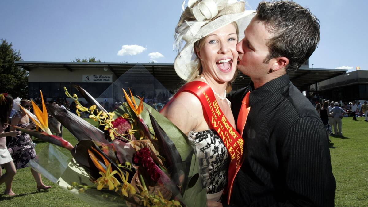 2006 - Miss Racegoer winner Kristy Allen, 23, (Albury) gets a congratulary kiss from Fiancee Jamie Craze, 23. Picture: KYLIE ESLER