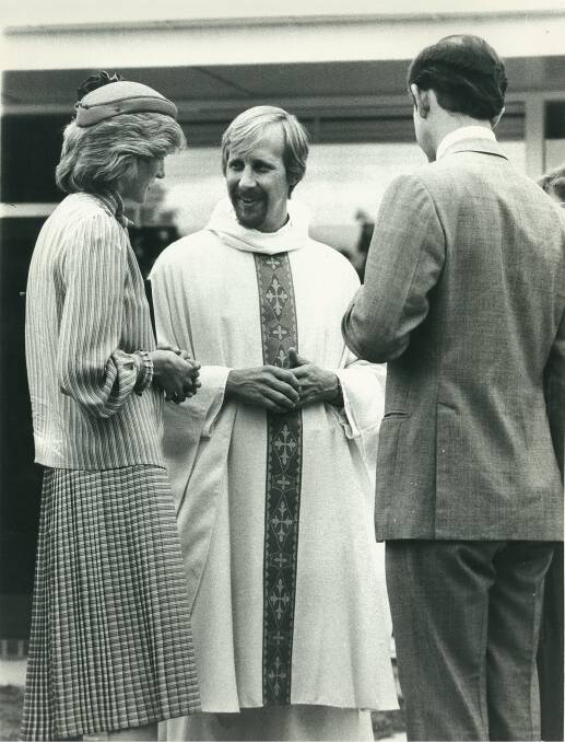 1983 - Prince Charles and Princess Diana make a royal visit to Albury. The royals visit St Matthews church in Holbrook. 