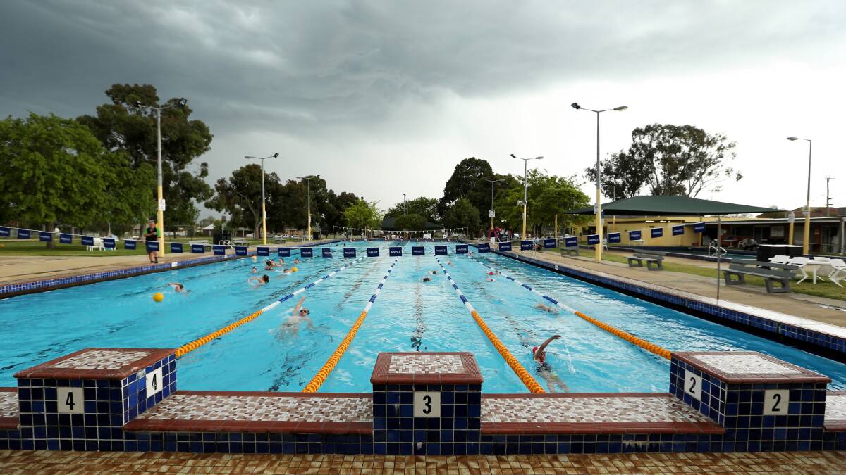 Lifeguard accused of dealing ice at Lavington swimming pool