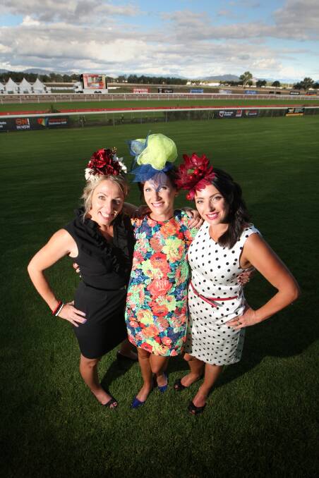 Sue White, Jo Hallows and Lisa Stevenson dressed at the races ready for the Albury Cup. Picture: DYLAN ROBINSON