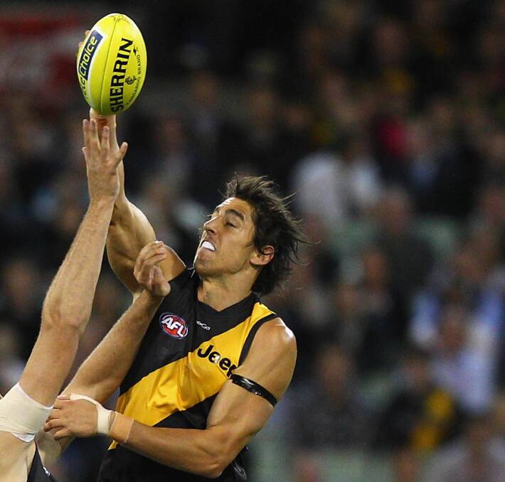 Former Richmond and Adelaide ruckman Angus Graham has signed with the Albury Tigers. 