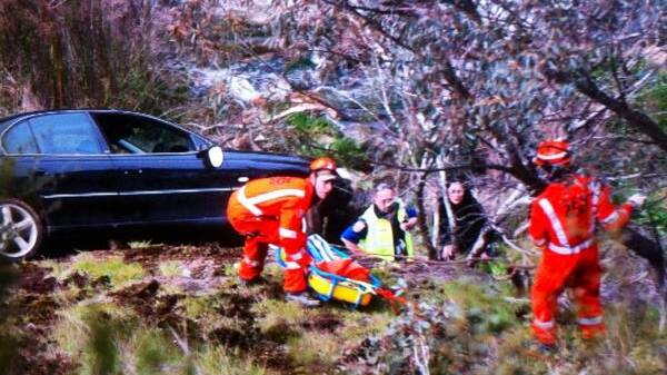 Rescue after car crashes down Beechworth Gorge