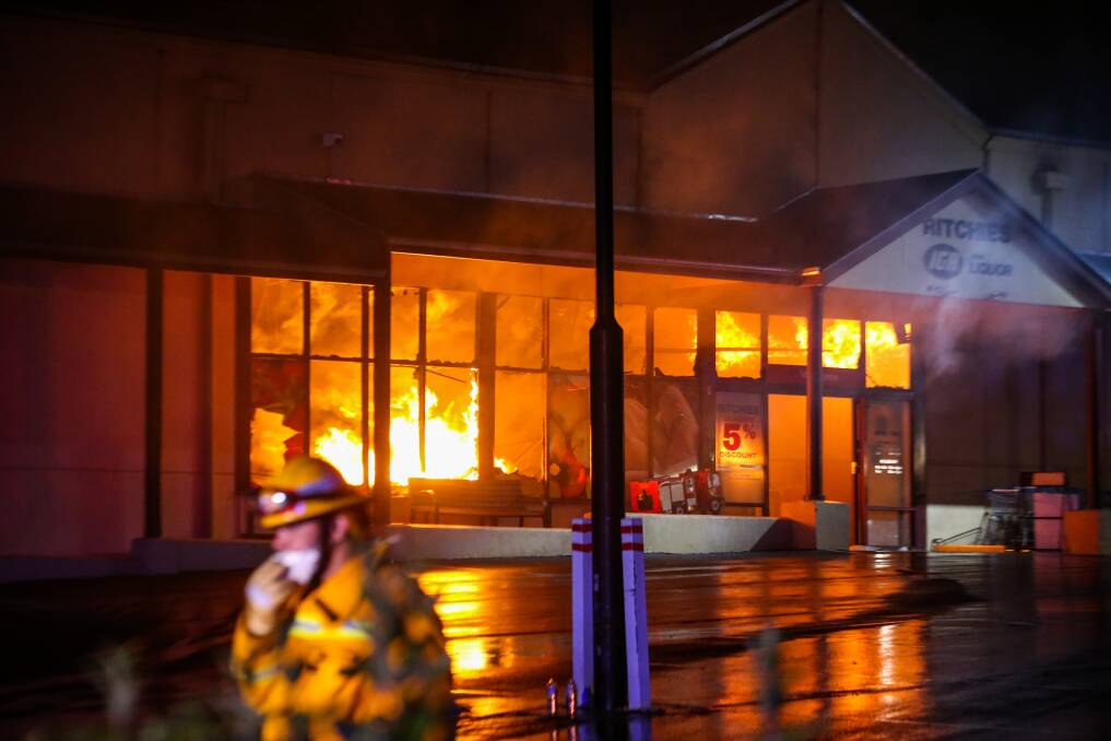 Beechworth's IGA supermarket goes up in flames.