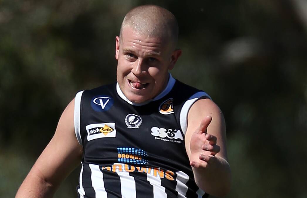 HOGGAN THE LIMELIGHT: Justin Hoggan was a late inclusion for Wangaratta, kicking a goal for the Magpies in their five-point win against Wodonga at Norm Minns Oval.