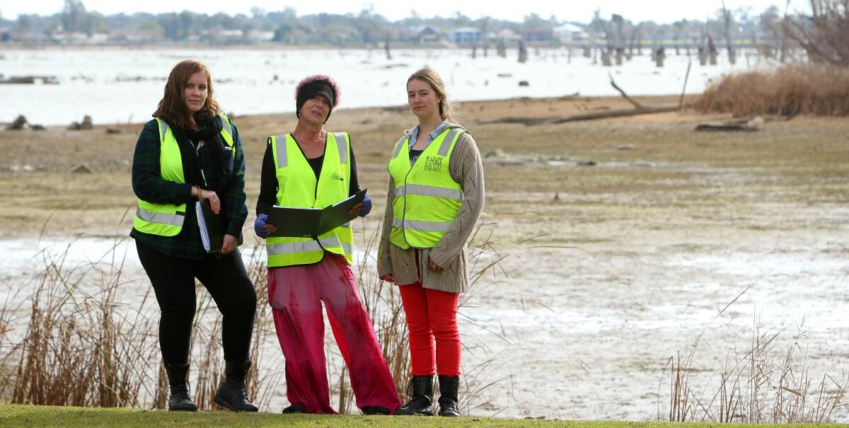 Jetty opponents: Christen Tynan and the Yarrawonga Wildlife Shelter's Loretta and Moeesha Saunders were against a proposal for a jetty on Chinaman's Island.
