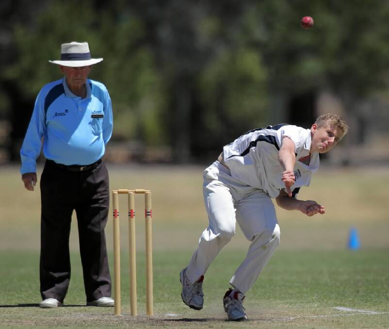 Bethanga’s Haydyn Roberts made 14 to go along with his six-wicket haul last week. Pictures: DAVID THORPE