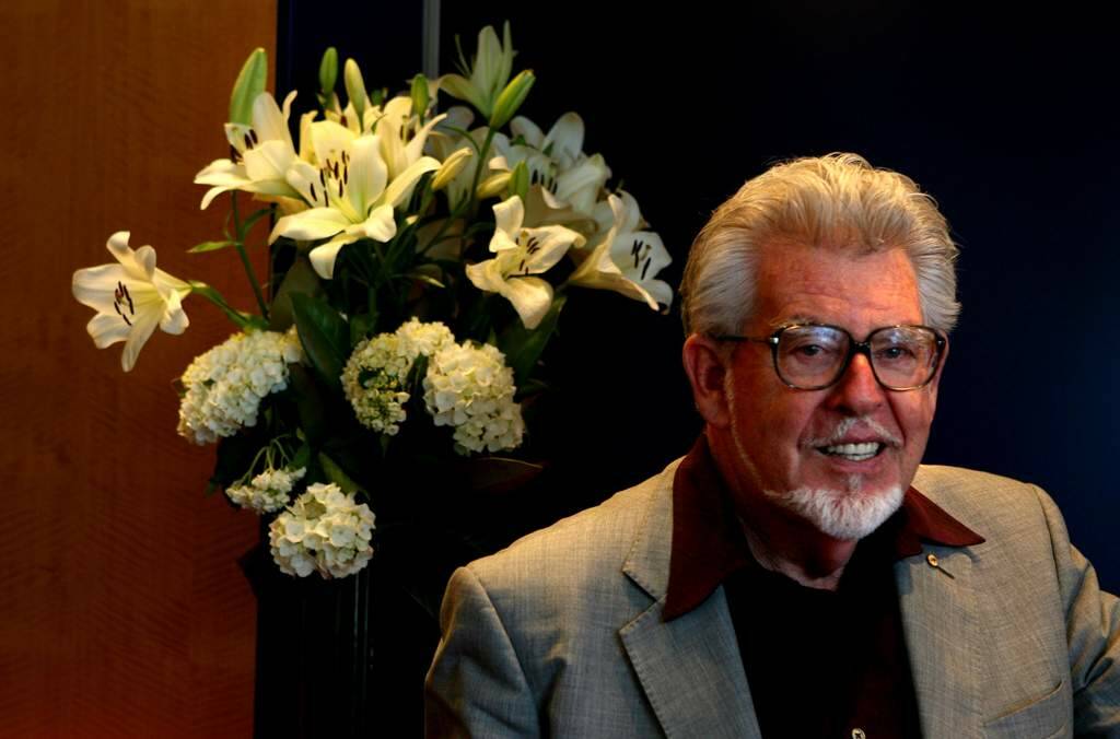 Rolf Harris visited Sydney to promote his new illustrated book, Tie Me Kangaroo Down Sport at a Star City luncheon in 2008. Photo: Ben Rushton