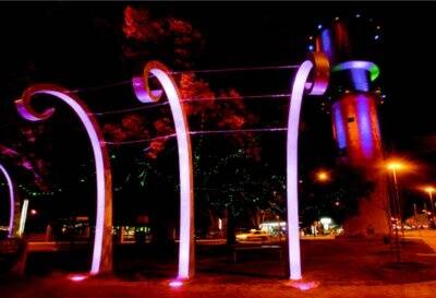 l Woodland Grove sparkles last night with the latest addition of lights. Picture: RAY HUNT