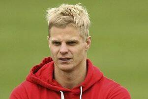I took Riewoldt's naked photo, says apologetic Gilbert