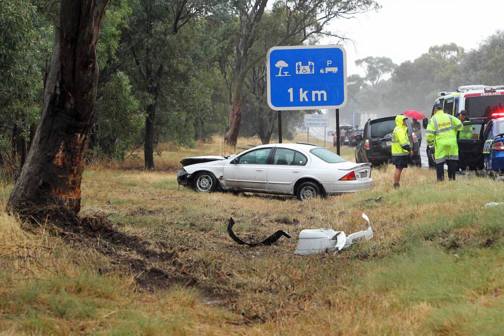 Lucky day: A sore shoulder was a driver’s only injury after he hit this tree north of Wangaratta yesterday. Picture: MATTHEW SMITHWICK