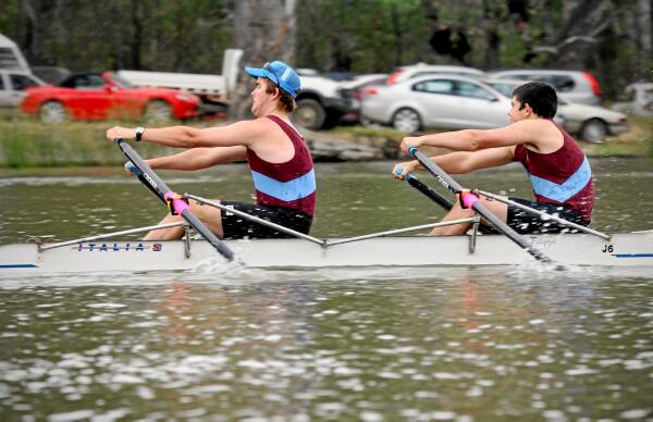 Jarrod Curran and Danyon Williams, of Rutherglen, row their own boat. Picture: BEN EYLES