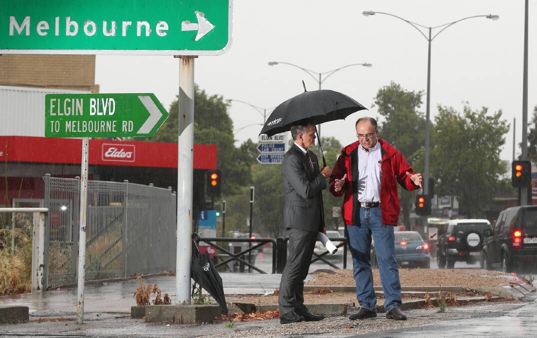 City director of planning and infrastructure Leon Schultz and project manager Robert Bon discuss the logistics of part-closing High Street. Picture: JOHN RUSSELL