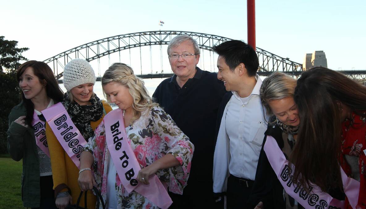 Kevin Rudd with Bennelong candidate Jason Li and a bride to be and her bridesmaids. Photo: Jacky Ghossein 