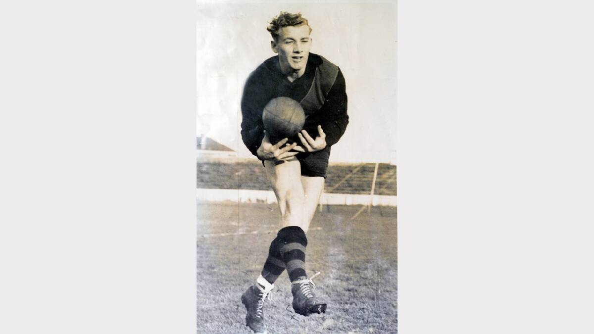 Lance Mann was one of the most talented and versatile athletes to come out of the Border region. He would play 80 games for Essendon in the VFL while also winning elite sprinting titles, including the Stawell Gift in 1952.