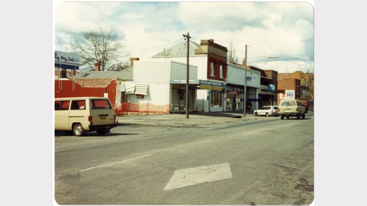 1980s shop frontage in Townsend Street, Albury. This section of Townsend Street was demolished to build Westend Plaza, now Centro Albury. Picture: ALBURYCITY COLLECTION