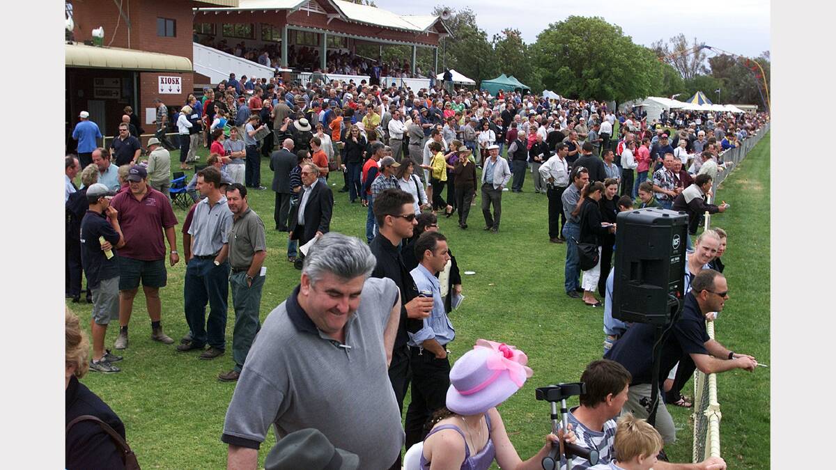 The crowd at Wodonga racecourse for the Wodonga Cup. Picture: PETER MERKESTEYN
