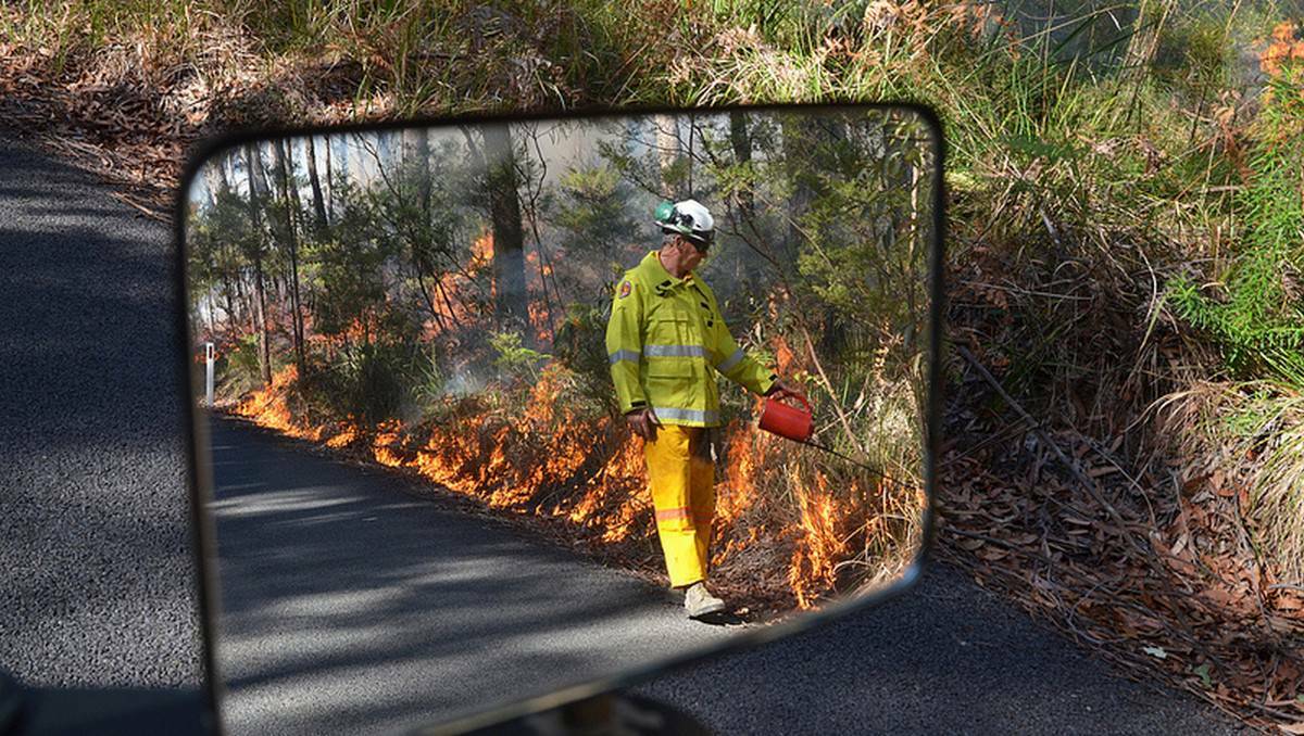 NPWS reducing the risk of wildfire through hazard reduction burning in the Ulladulla area. Photo: Mike Jarman, Milton-Ulladulla Times