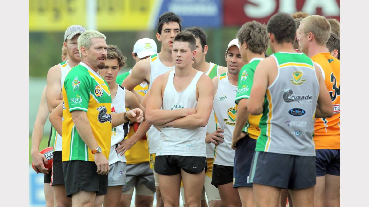 Jason Akermanis coaching his first training session with the North Albury Hoppers last night. PICTURES: Tara Ashworth.