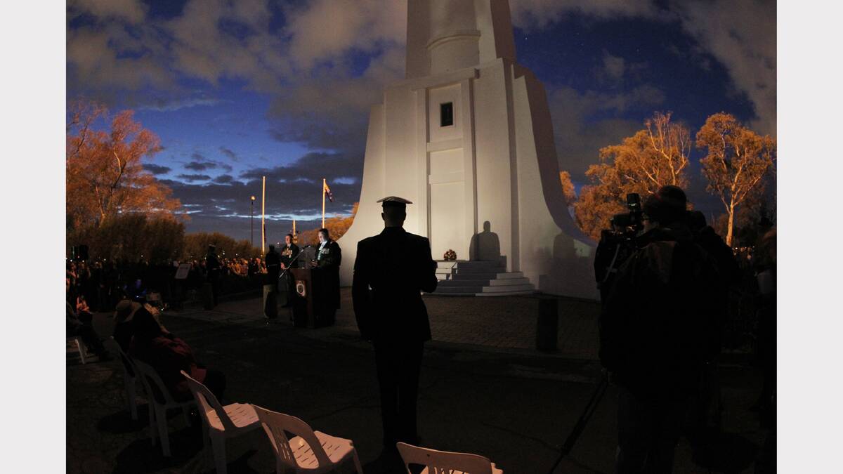 Dawn service at Monument Hill, Albury. Photo: Tara Goonan.