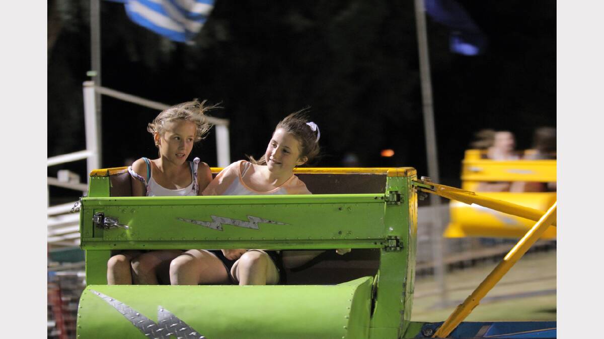 Youngsters enjoyed the amusement rides at Birallee Park. PICTURE: Tara Goonan.