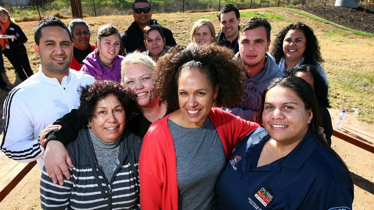 Christine Anu (centre) with a group of contestants who have entered the weight-loss challenge at the Albury-Wodonga Aboriginal Health Service. PICTURE: Matthew Smithwick.