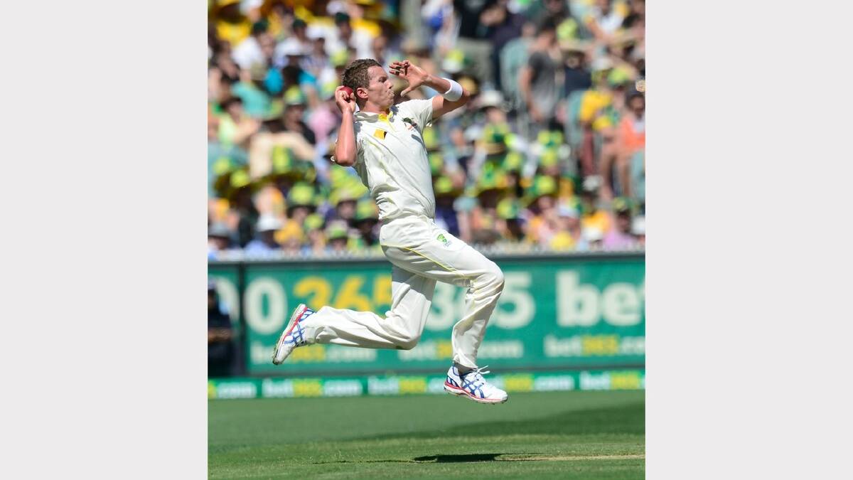 Peter Siddle in full flight at the Boxing Day test.