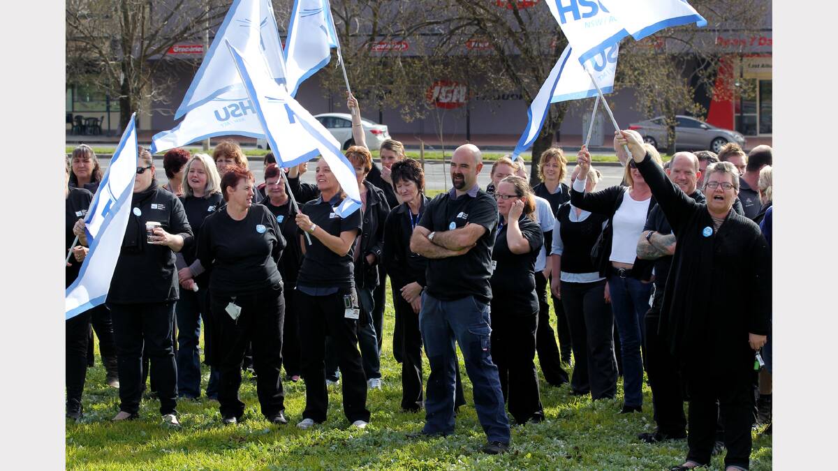 Health workers rally outside the Albury hospital yesterday.